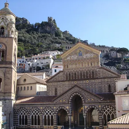 La Cascata Oda ve Kahvaltı Amalfi